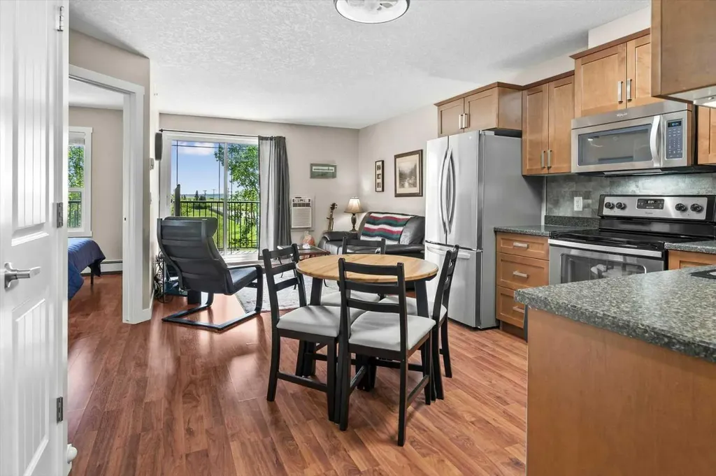 408 1 Avenue SE Diamond Valley AB T0L 0H0