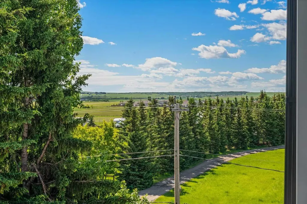 408 1 Avenue SE Diamond Valley AB T0L 0H0