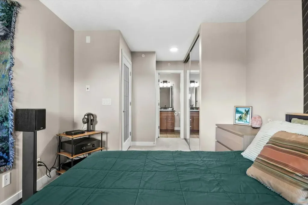 408 1 Avenue SE Diamond Valley AB T0L 0H0