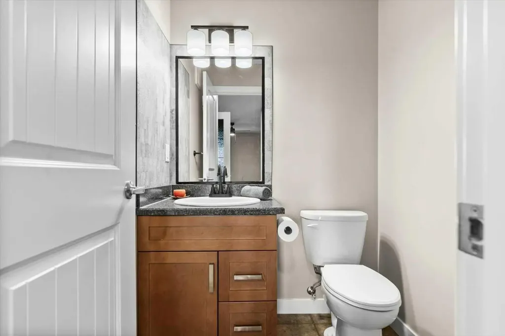 408 1 Avenue SE Diamond Valley AB T0L 0H0