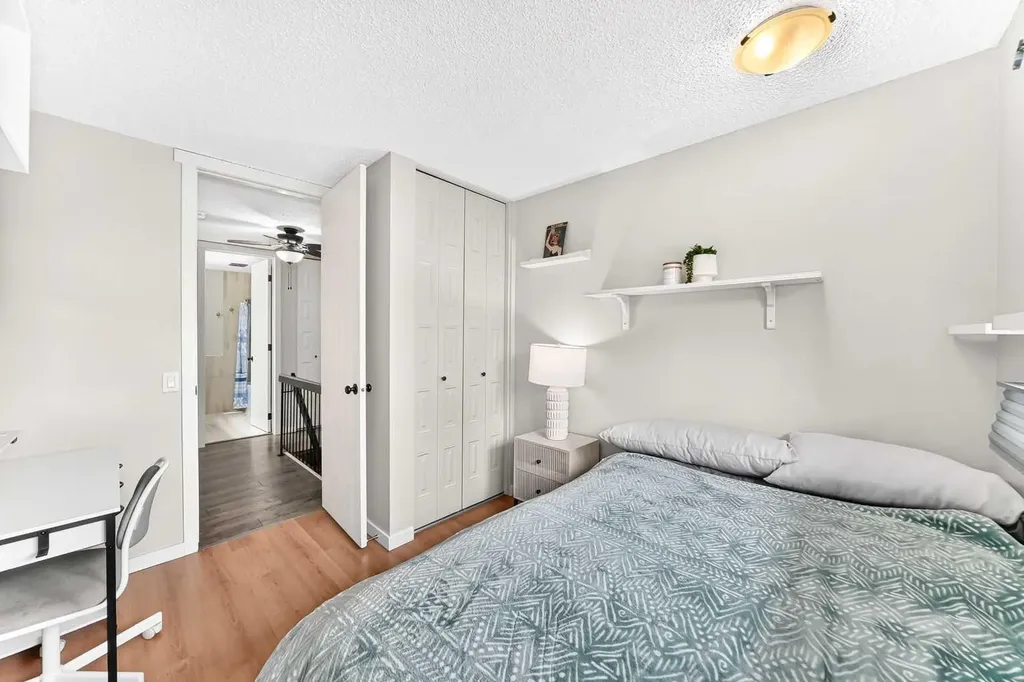 77 Edgeford Way NW Calgary AB T3A2S8