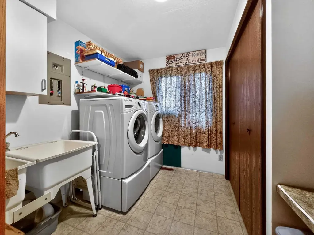 17035 Township Road 1092 High Level AB T0H1N0