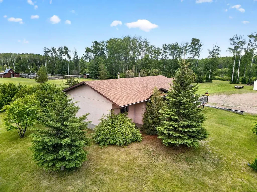 17035 Township Road 1092 High Level AB T0H1N0