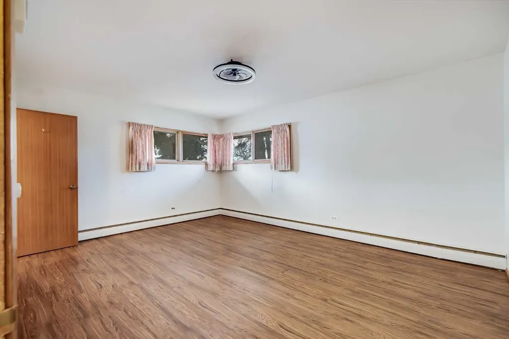 513 Memorial Avenue Vulcan AB T0L 2B0