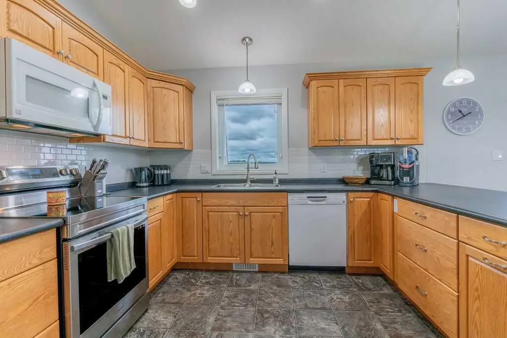 29 Sandy Run Rural Vermilion River County Of AB T9X 2B6