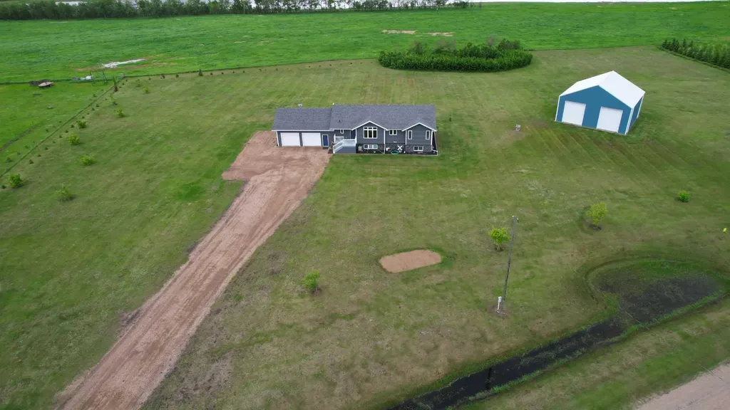 29 Sandy Run Rural Vermilion River County Of AB T9X 2B6