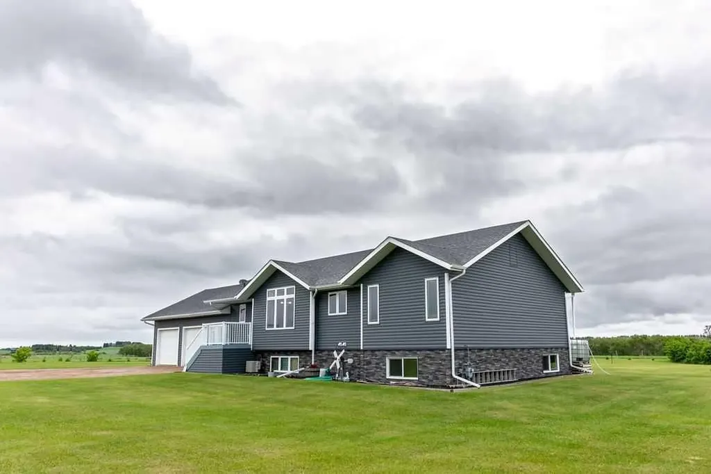 29 Sandy Run Rural Vermilion River County Of AB T9X 2B6