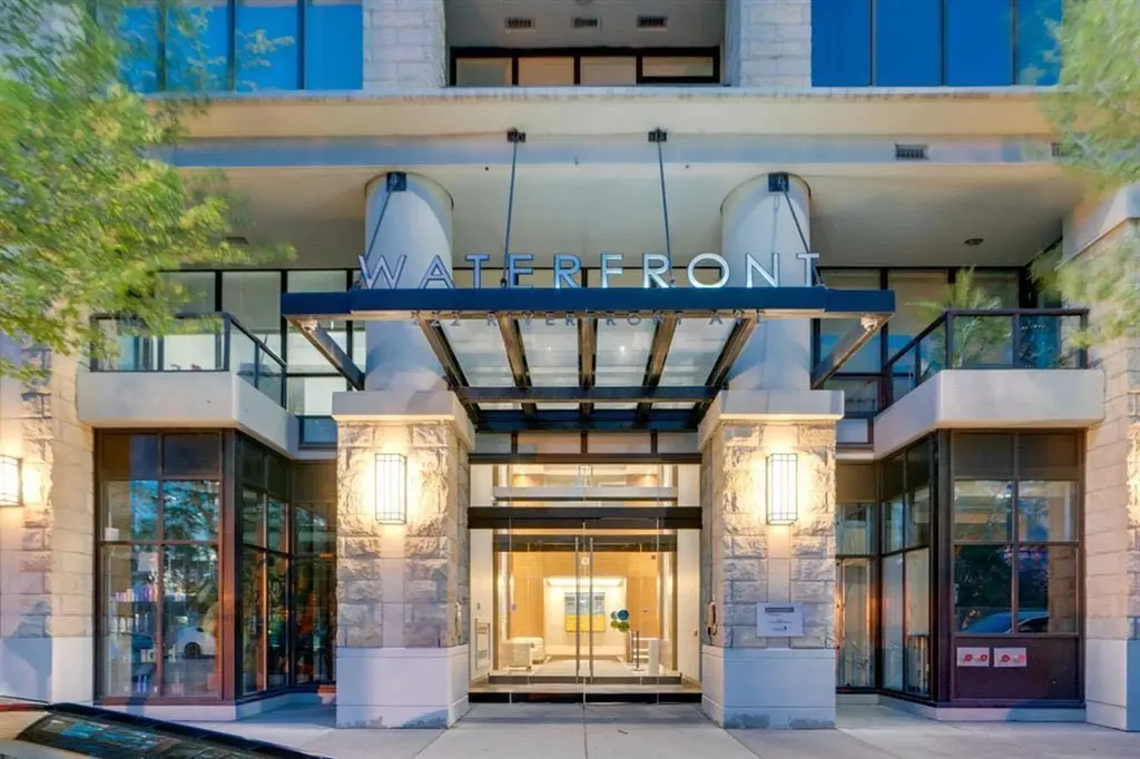 222 Riverfront Avenue SW Calgary AB T2P 0X2