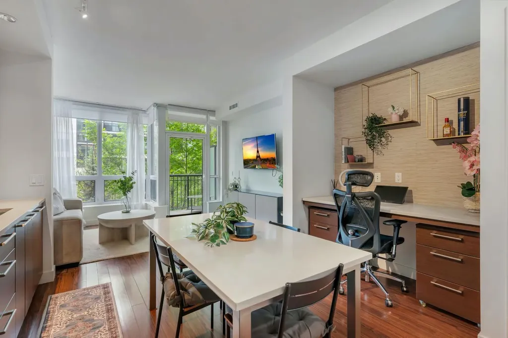 222 Riverfront Avenue SW Calgary AB T2P 0X2