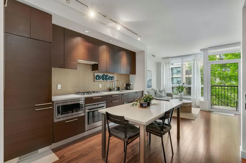 222 Riverfront Avenue SW Calgary AB T2P 0X2