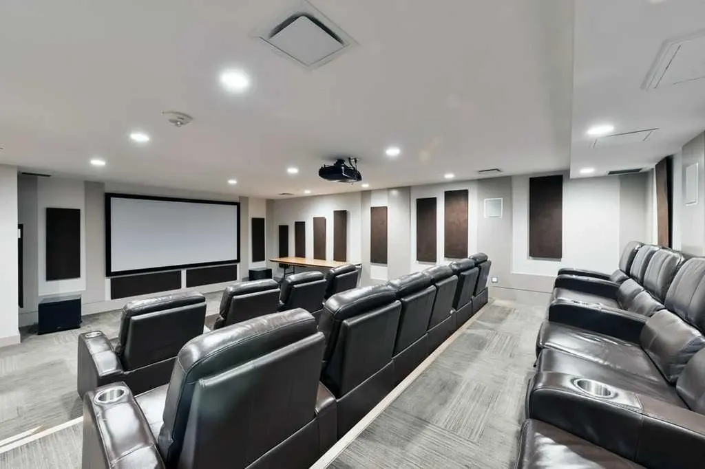 222 Riverfront Avenue SW Calgary AB T2P 0X2