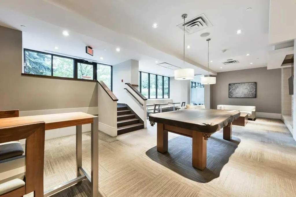 222 Riverfront Avenue SW Calgary AB T2P 0X2