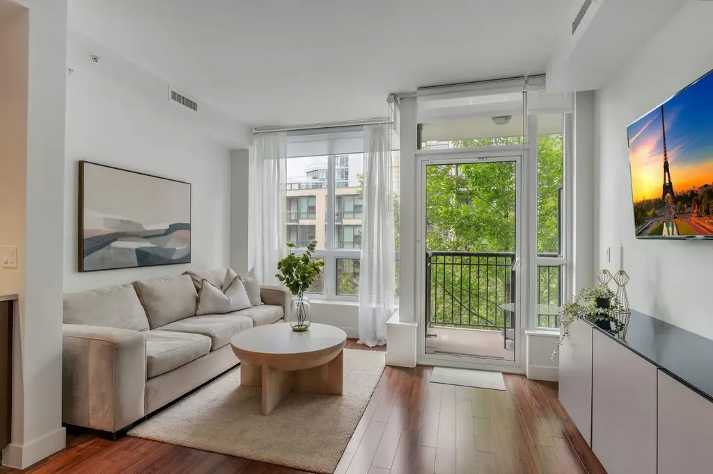 222 Riverfront Avenue SW Calgary AB T2P 0X2