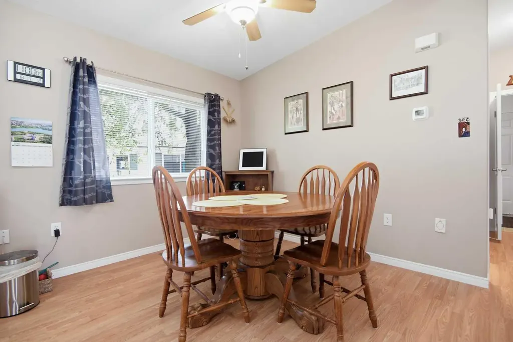 4919 Doncaster Avenue Red Deer AB T4R 2Z8