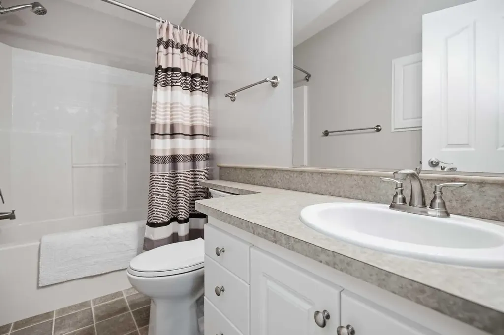 4919 Doncaster Avenue Red Deer AB T4R 2Z8