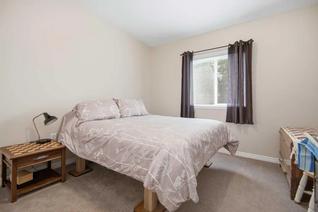 4919 Doncaster Avenue Red Deer AB T4R 2Z8