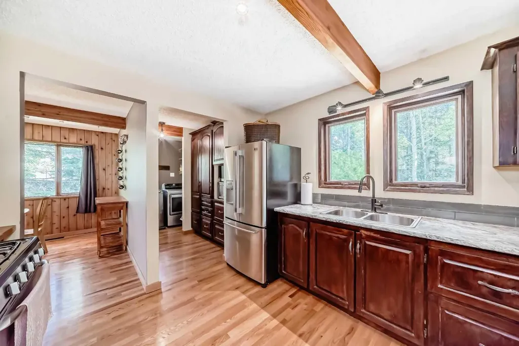 51 Manyhorses Drive Rural Rocky View County AB T3Z 1A2