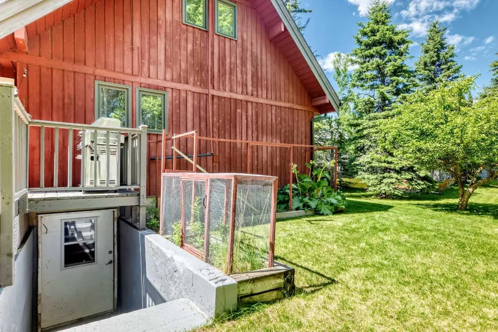 51 Manyhorses Drive Rural Rocky View County AB T3Z 1A2