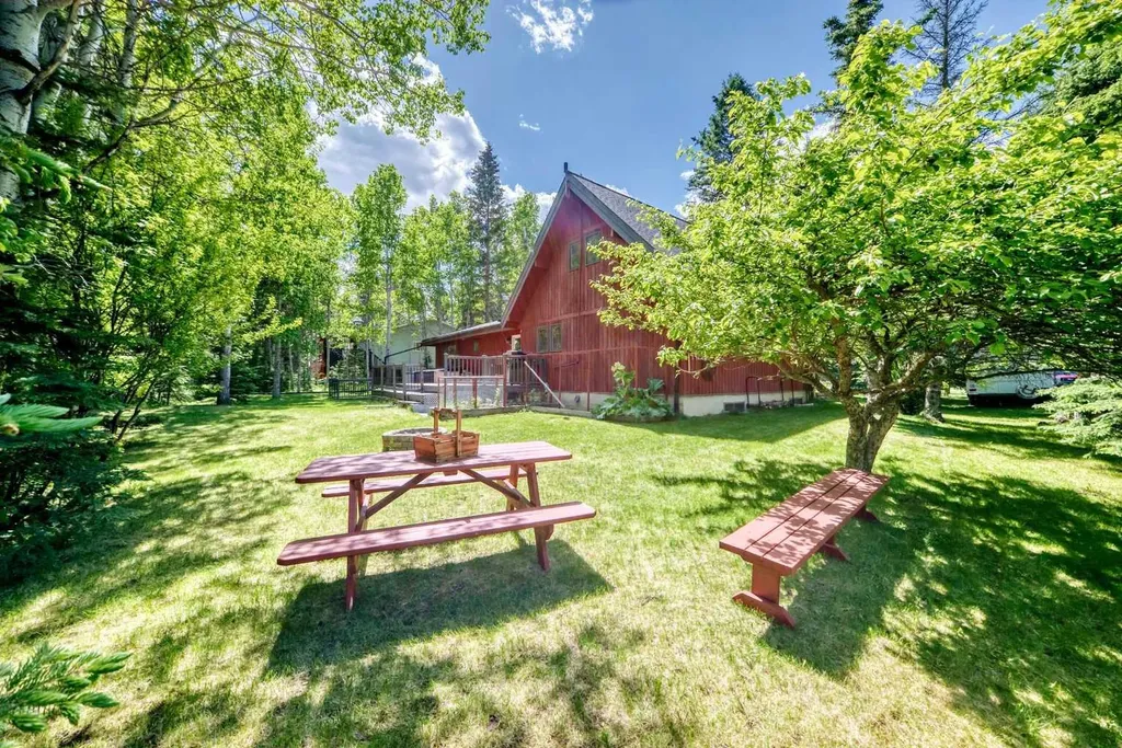 51 Manyhorses Drive Rural Rocky View County AB T3Z 1A2