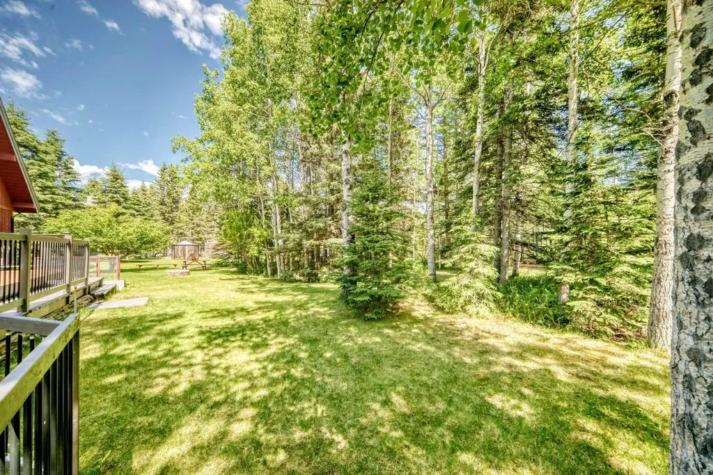 51 Manyhorses Drive Rural Rocky View County AB T3Z 1A2