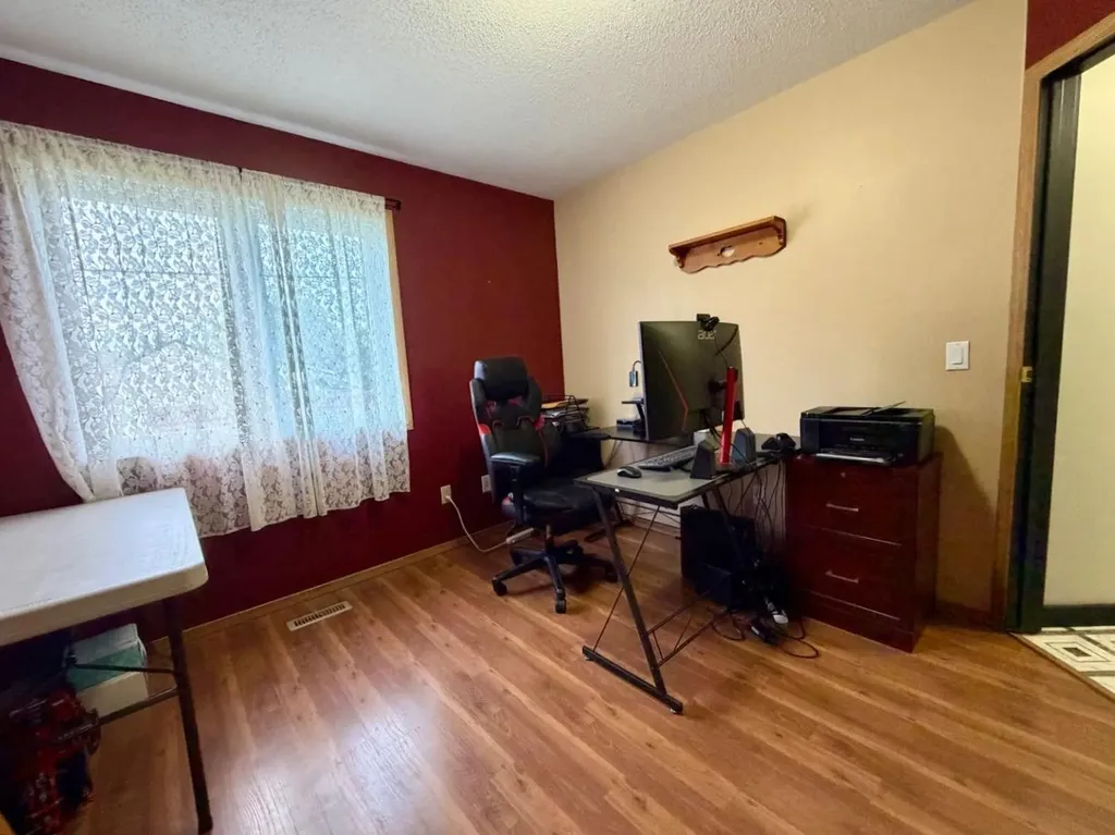 10209 103 Avenue La Crete AB T0H2H0