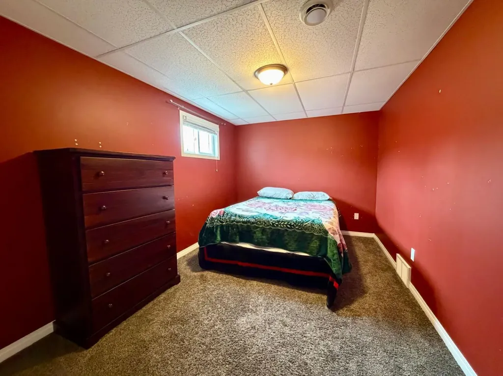10209 103 Avenue La Crete AB T0H2H0