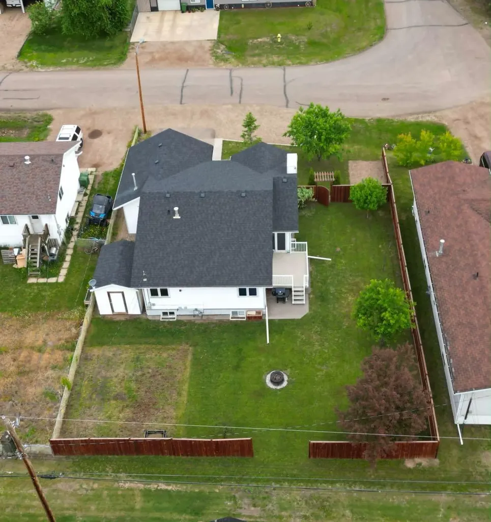 10209 103 Avenue La Crete AB T0H2H0