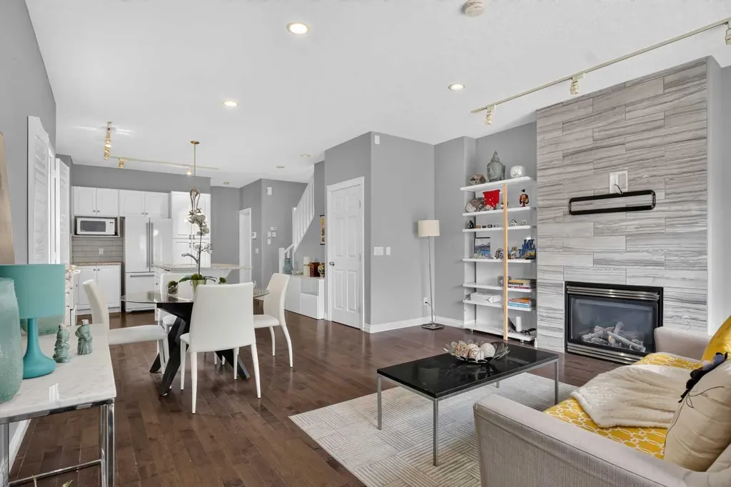 631 51 Avenue SW Calgary AB T2V 0A6