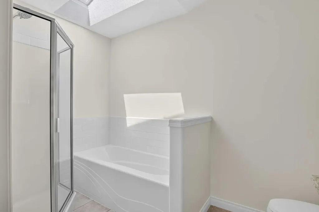 631 51 Avenue SW Calgary AB T2V 0A6