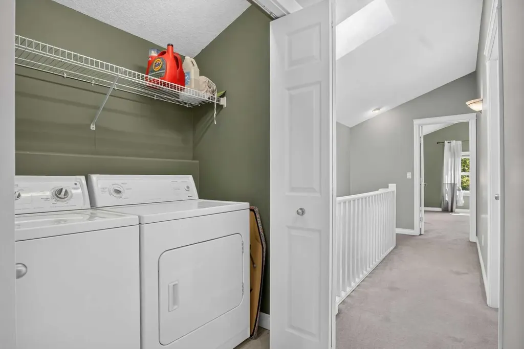 631 51 Avenue SW Calgary AB T2V 0A6
