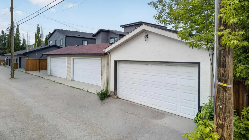 631 51 Avenue SW Calgary AB T2V 0A6