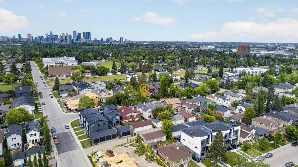 631 51 Avenue SW Calgary AB T2V 0A6