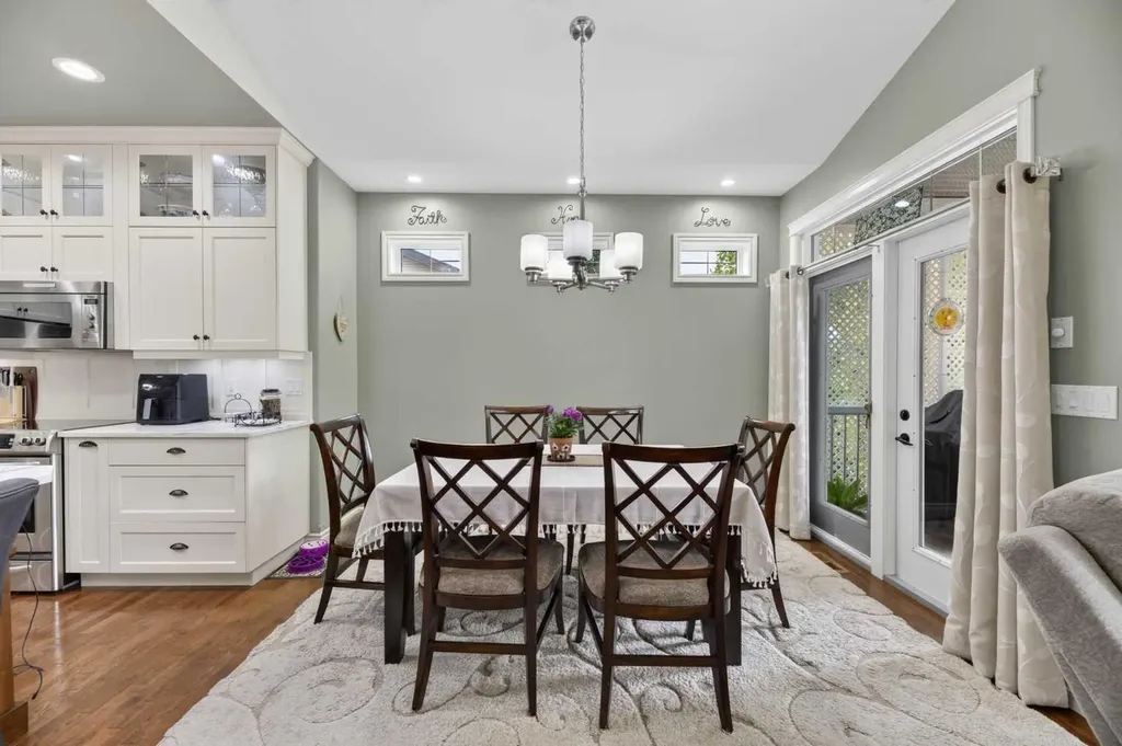 5946 Park Meadows Crescent Olds AB T4H 1Y2