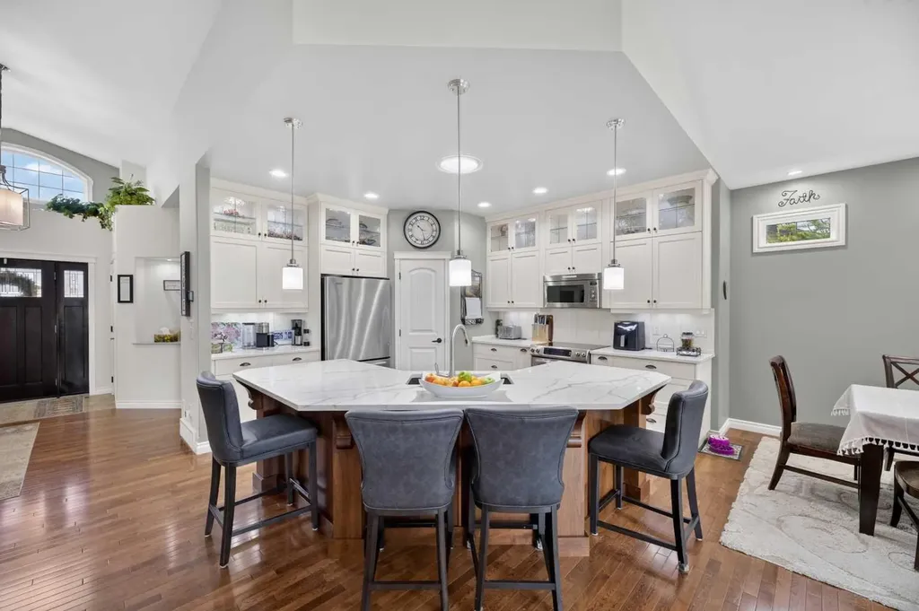 5946 Park Meadows Crescent Olds AB T4H 1Y2