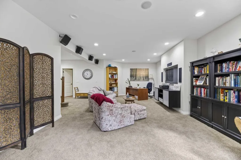 5946 Park Meadows Crescent Olds AB T4H 1Y2