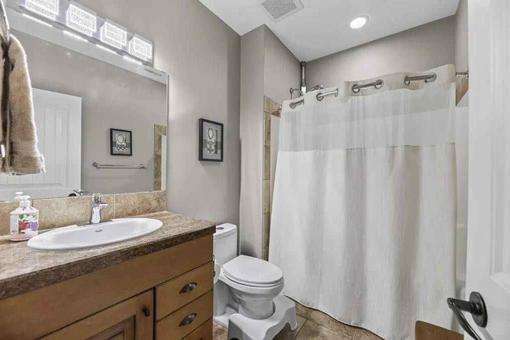 5946 Park Meadows Crescent Olds AB T4H 1Y2