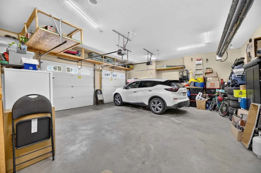 5946 Park Meadows Crescent Olds AB T4H 1Y2