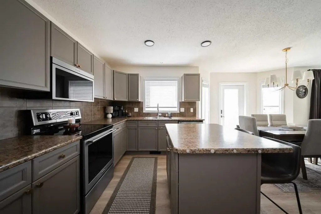124 Woodpecker Way Fort Mcmurray AB T9K0L4