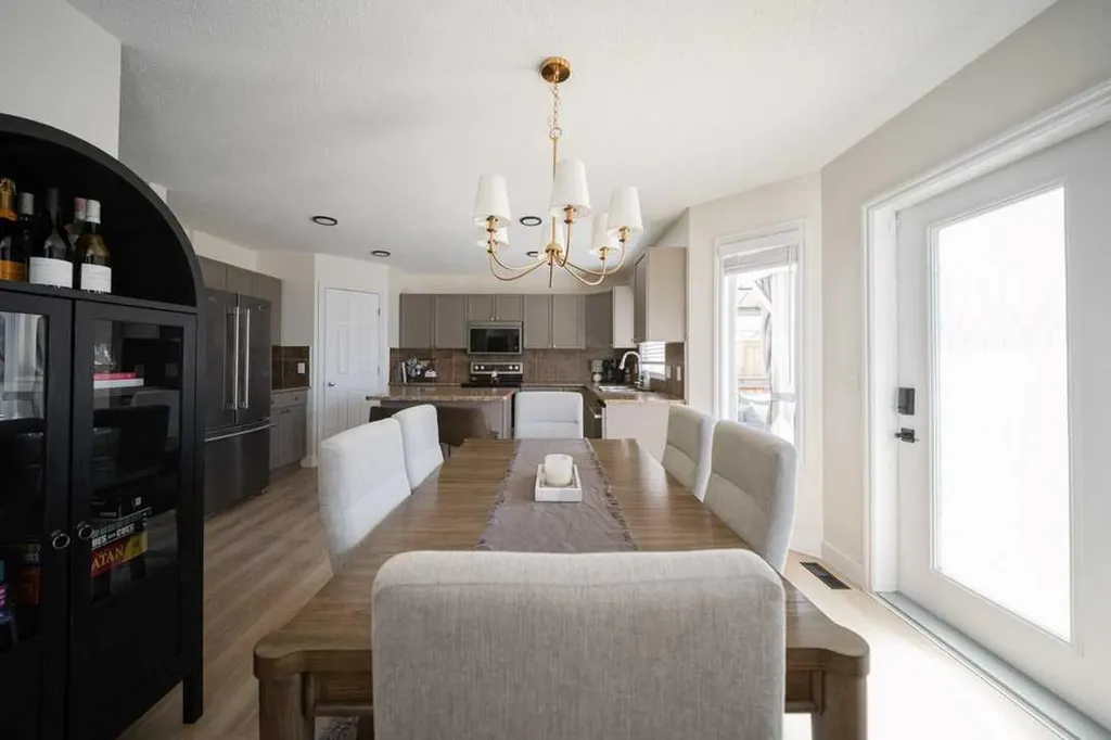 124 Woodpecker Way Fort Mcmurray AB T9K0L4