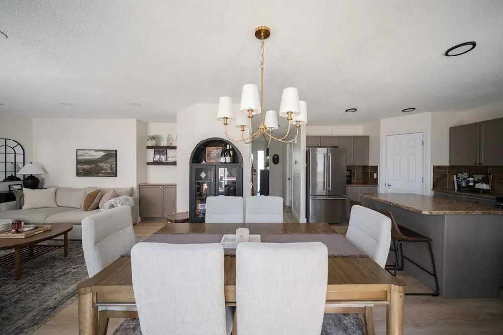 124 Woodpecker Way Fort Mcmurray AB T9K0L4