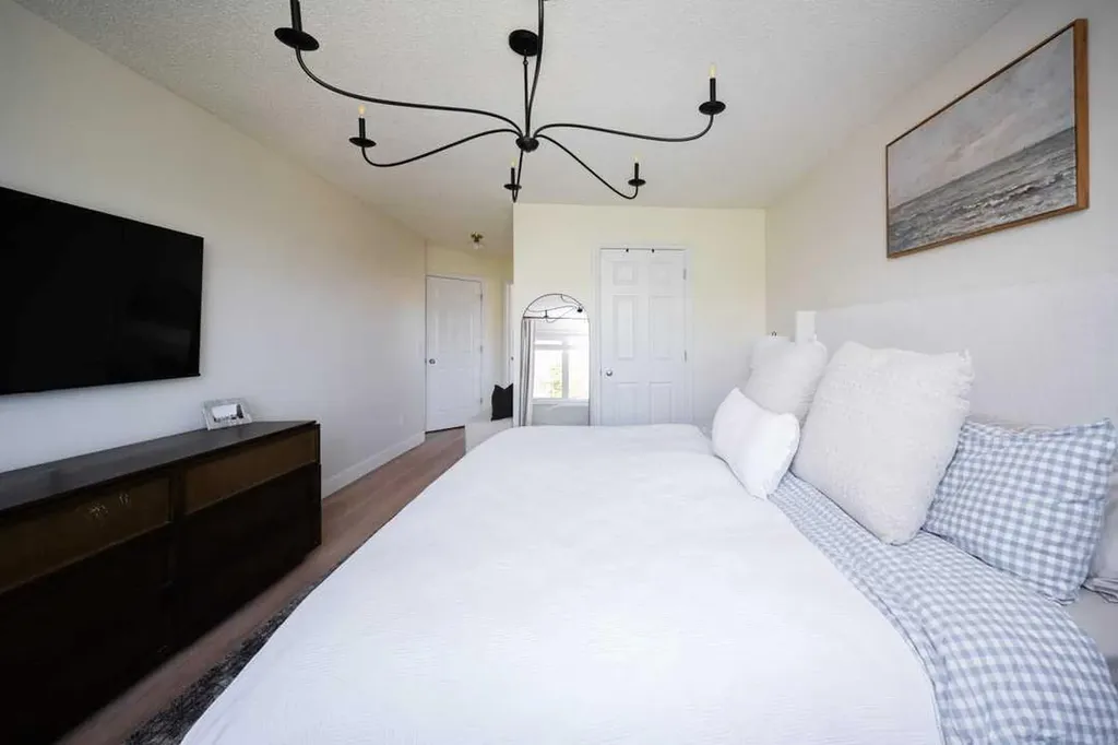 124 Woodpecker Way Fort Mcmurray AB T9K0L4