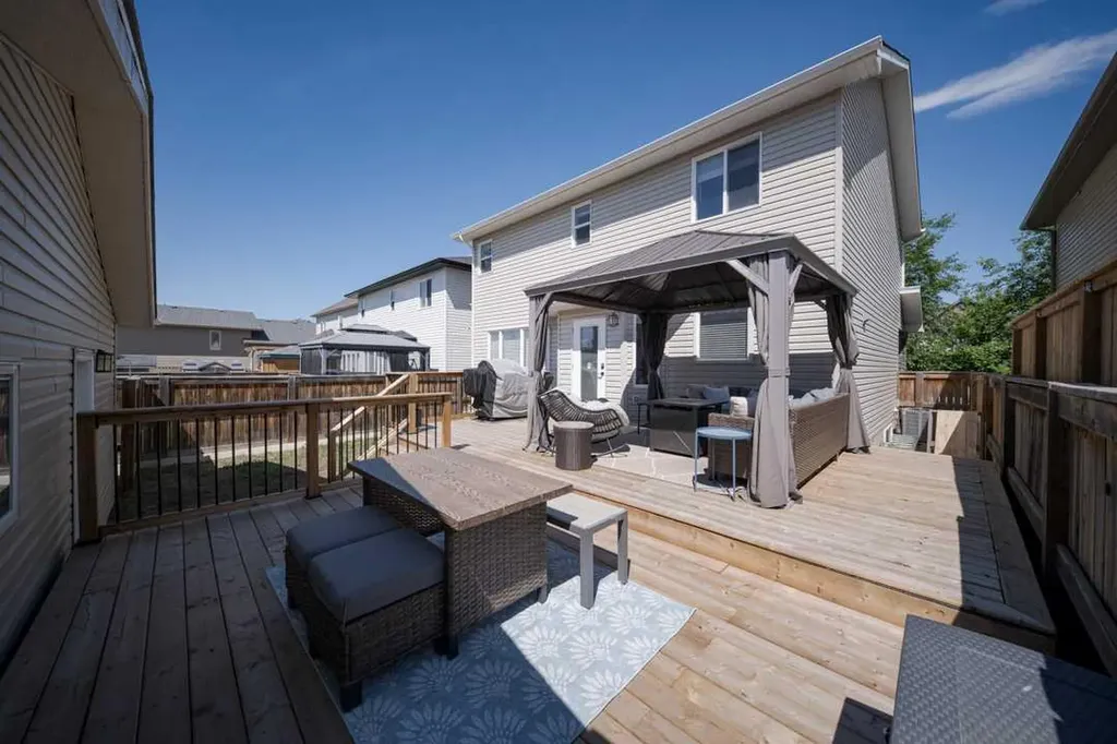 124 Woodpecker Way Fort Mcmurray AB T9K0L4
