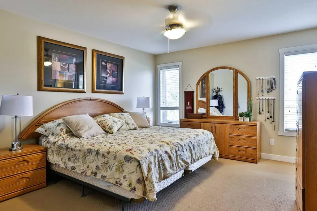 111 Firelight Way W Lethbridge AB T1K 4B2