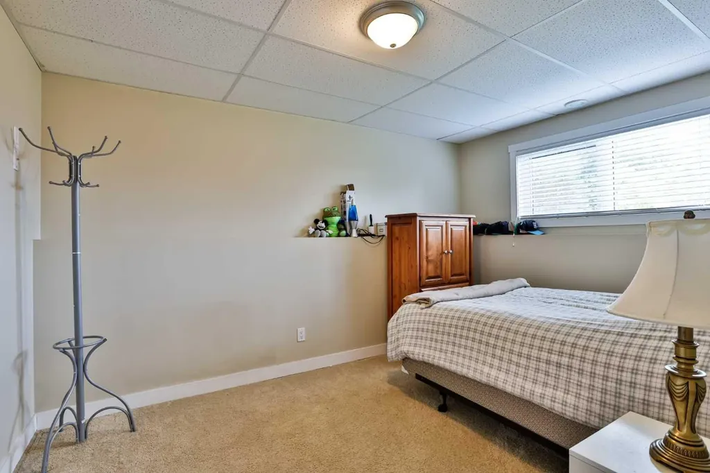 111 Firelight Way W Lethbridge AB T1K 4B2