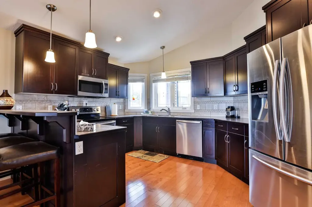 111 Firelight Way W Lethbridge AB T1K 4B2