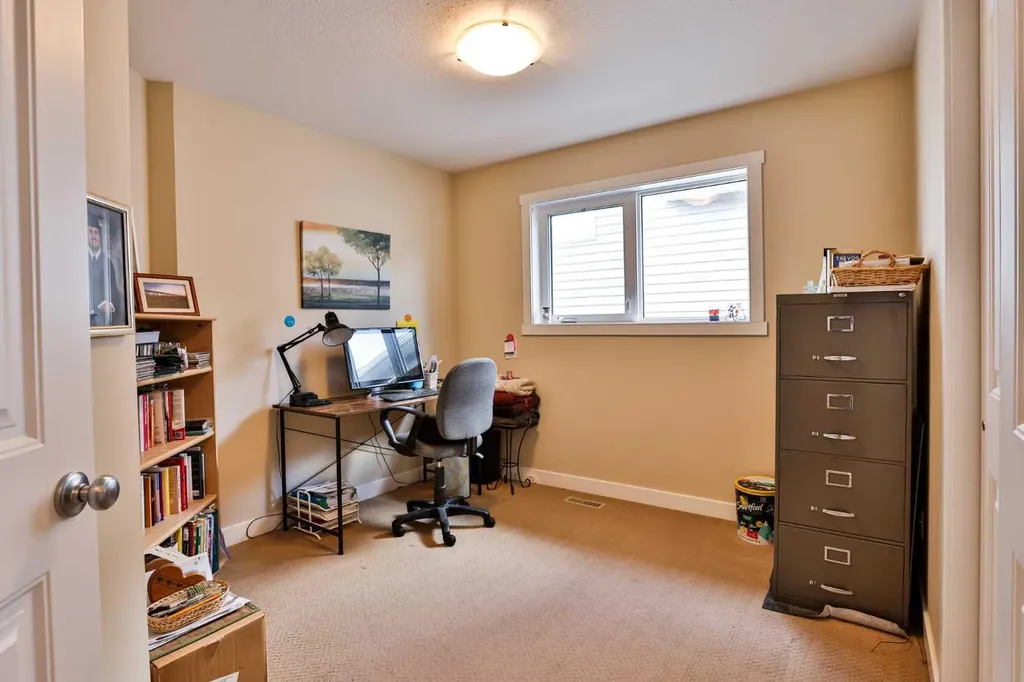 111 Firelight Way W Lethbridge AB T1K 4B2