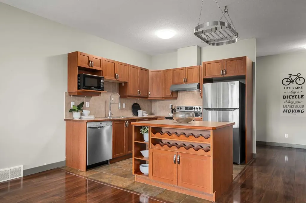 8000 Wentworth Drive SW Calgary AB T3H 5K8
