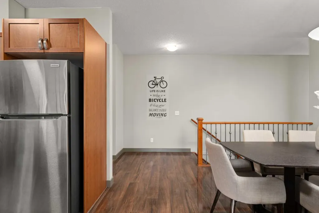 8000 Wentworth Drive SW Calgary AB T3H 5K8
