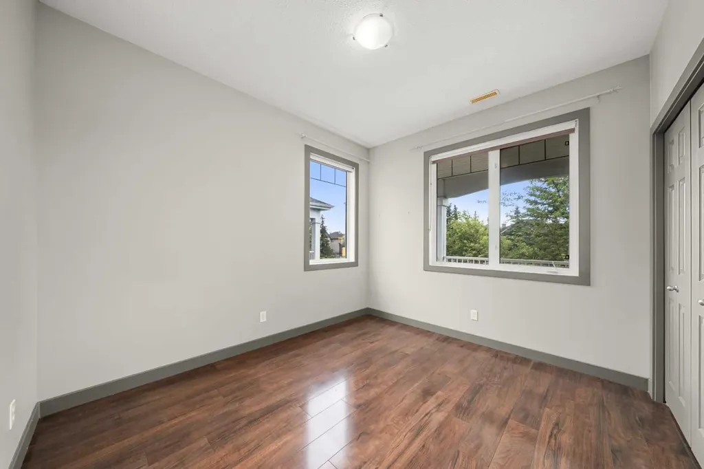 8000 Wentworth Drive SW Calgary AB T3H 5K8