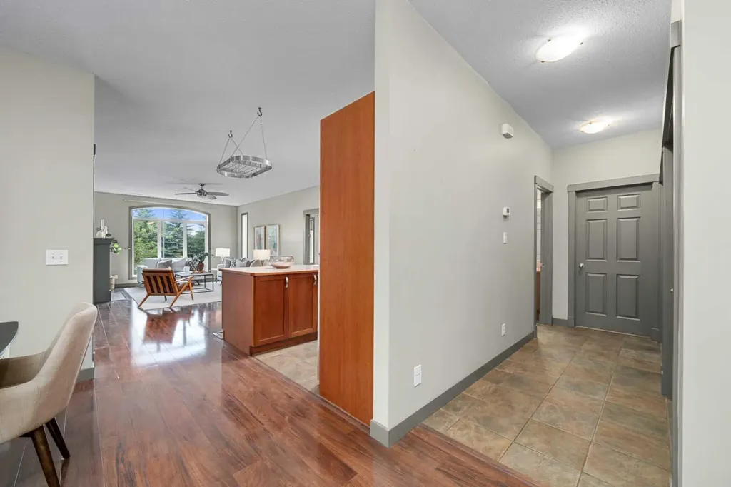 8000 Wentworth Drive SW Calgary AB T3H 5K8